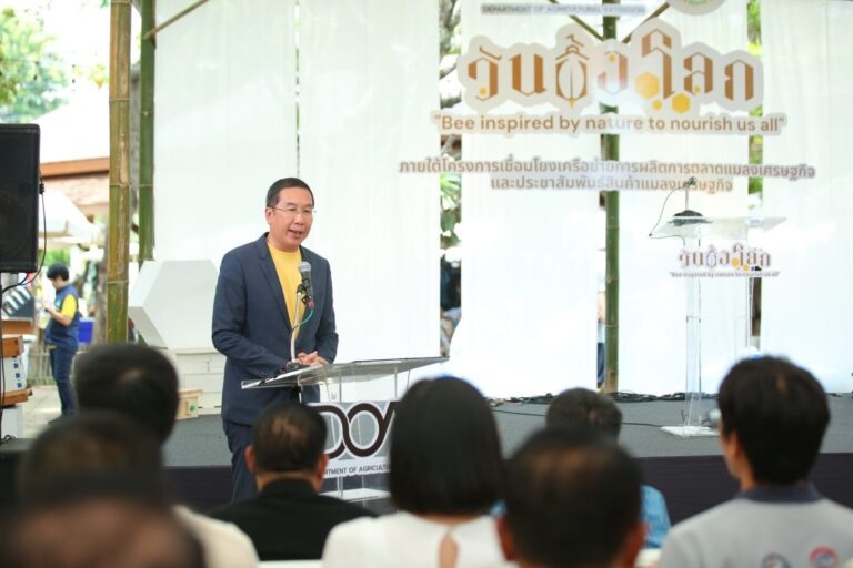 การเลี้ยงแมลงเศรษฐกิจและแมลงผสมเกสร