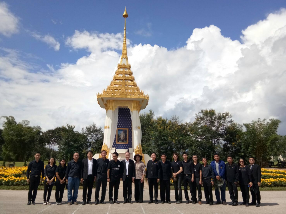 พลเอกประสาทสุขเกษตรตรวจเยี่ยมความก้าวหน้าการจัดเตรียมและตกแต่งสถานที่พระเมรุมาศจำลอง