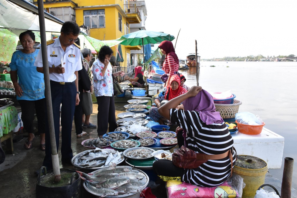 ที่นี้ตลาด100ปีปากพนังอำเภอปากพนังจังหวัดนครศรีธรรมราช