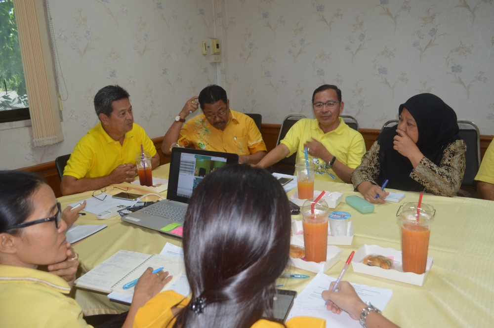 ประชุมทางไกล(WebConference)เพื่อรับมอบนโยบายด้านการเกษตรของรัฐมนตรีว่าการกระทรวงเกษตรและสหกรณ์