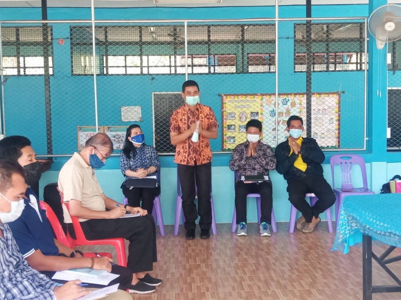 ประชุมชี้แจงและขับเคลื่อนกิจกรรมการฟื้นฟูนาร้างชุมชนบ้านกลางสู่การทำนาข้าวคุณภาพ