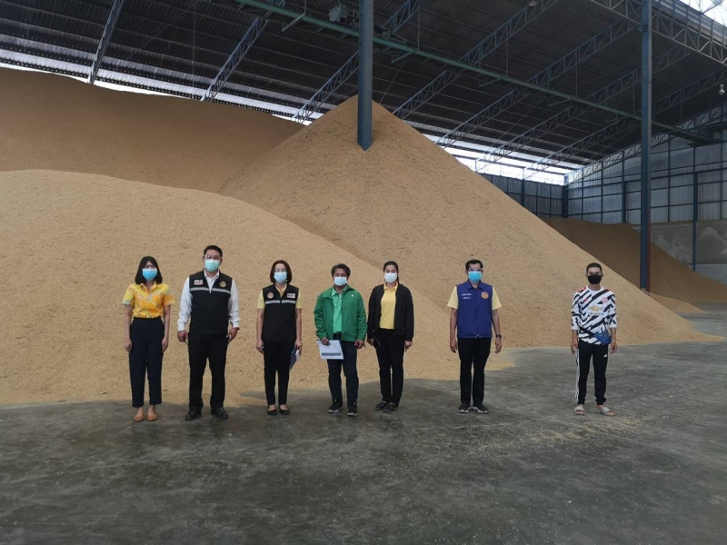 ร่วมตรวจสอบปริมาณและมูลค่าข้าวตามโครงการชดเชยดอกเบี้ยให้ผู้ประกอบการในการเก็บสต็อกปีการผลิต