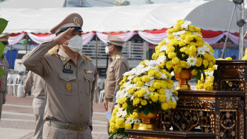 พิธีสักการะอนุสาวรีย์ปราบฮ่อ