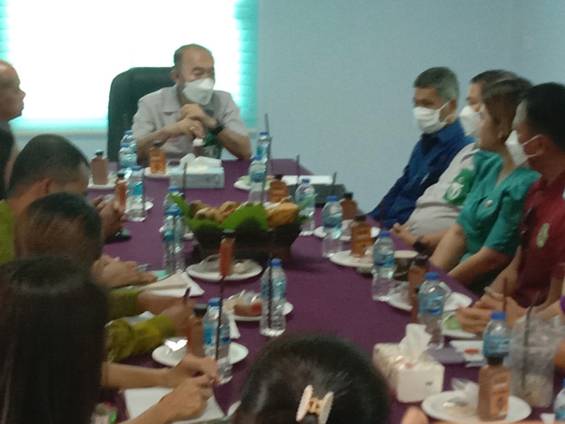 ร่วมประชุมหารือการพัฒนายกระดับผลิตภัณฑ์จากเมล็ดโกโก้ในพื้นที่สู่มาตรฐาน