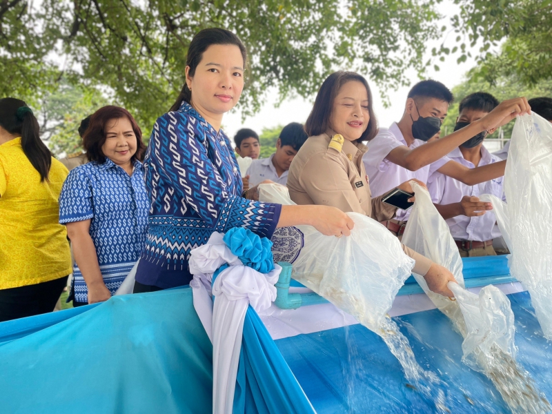 พิธีปล่อยพันธุ์สัตว์น้ำ