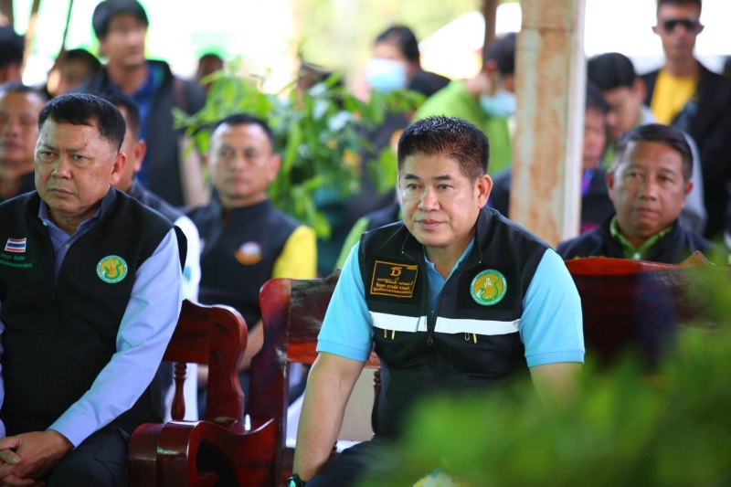 ปลัดเกษตรฯร่วมติดตามการดำเนินงานแปลงใหญ่วิสาหกิจชุมชนกล้วยหอมทอง