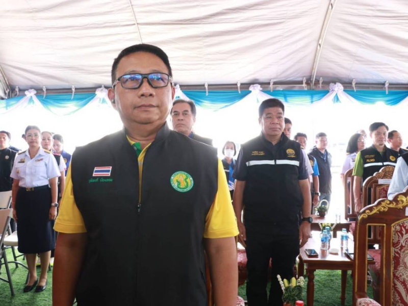 นายวุฒิพงศ์เนียมหอมผู้ตรวจราชการกระทรวงเกษตรและสหกรณ์