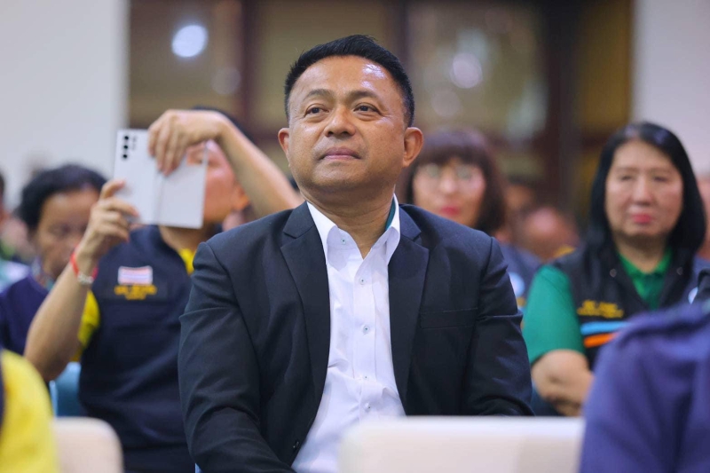 นายปรีชาพันธุ์วาหัวหน้าผู้ตรวจราชการกระทรวงเกษตรและสหกรณ์