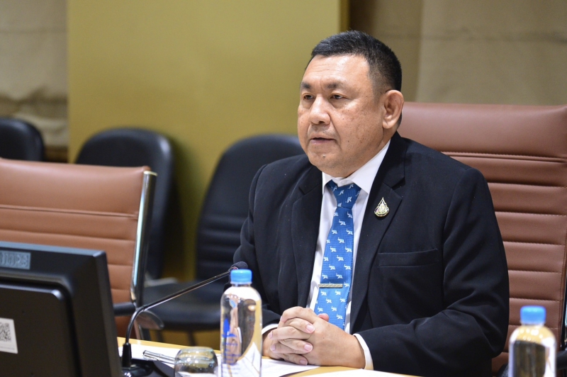 รองปลัดเศรษฐเกียรติฯ