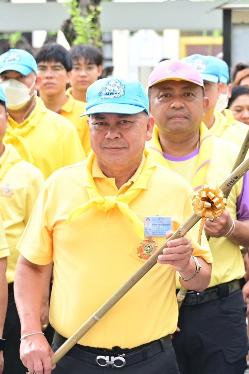 ปลัดเกษตรฯนำทีมจิตอาสาร่วมใจทำความสะอาด