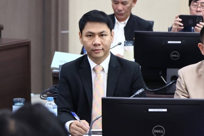 นายกฤษอุตตมะเวทินผู้ตรวจราชการกระทรวงเกษตรและสหกรณ์