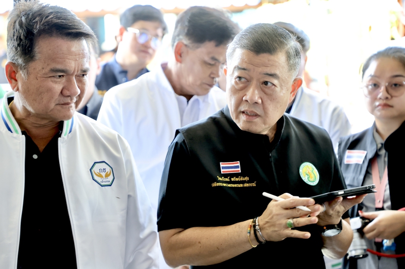 ปลัดเกษตรฯ ร่วมลงพื้นที่ตรวจสถานที่ก่อสร้างโครงการประตูระบายน้ำแม่น้ำท่าจีนจังหวัดนครปฐม