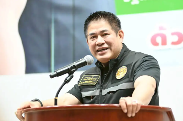 ธรรมนัสลงพื้นที่ติดตามสถานการณ์น้ำ