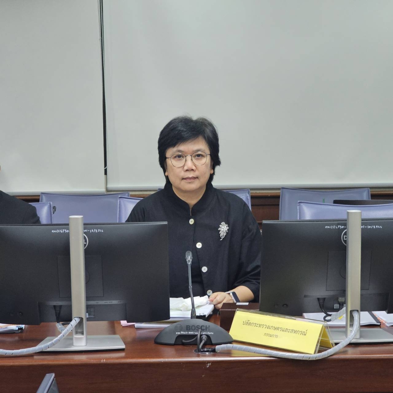 นางสาวอิงอรปัญญากิจหัวหน้าผู้ตรวจราชการกระทรวงเกษตรและสหกรณ์