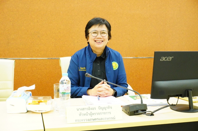 นางสาวอิงอรปัญญากิจหัวหน้าผู้ตรวจราชการกระทรวงเกษตรและสหกรณ์