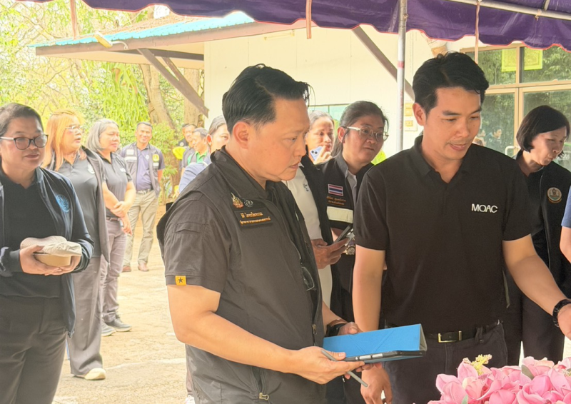 นายธิติโลหะปิยะพรรณผู้ตรวจราชการกระทรวงเกษตรและสหกรณ์