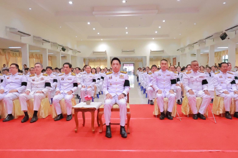 พิธีทำบุญตักบาตรถวายพระราชกุศล