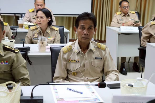 กษ.ร้อยเอ็ดร่วมประชุมคณะกรมการจังหวัด