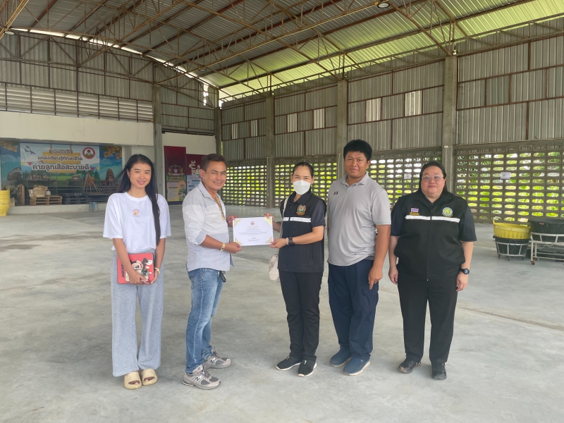 จังหวัดศรีสะเกษลงพื้นที่ตรวจสอบการทำความสะอาดโรงคัดบรรจุทุเรียน