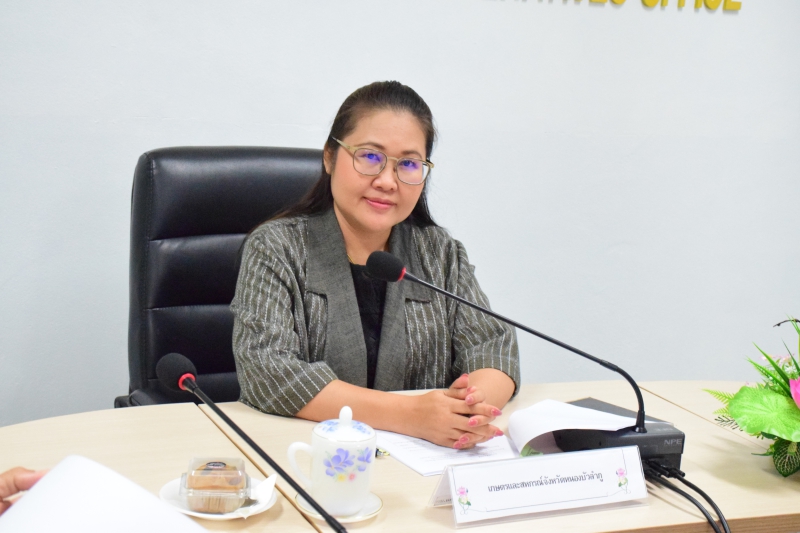 ประชุมคณะทำงานกลั่นกรองรายละเอียดกิจกรรมศูนย์เรียนรู้ปรัชญาของเศรษฐกิจพอเพียง