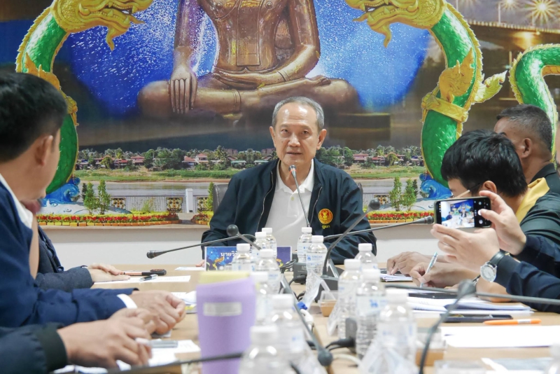ประชุมและหารือและรับฟังข้อเสนอแนะจากส่วนราชการ