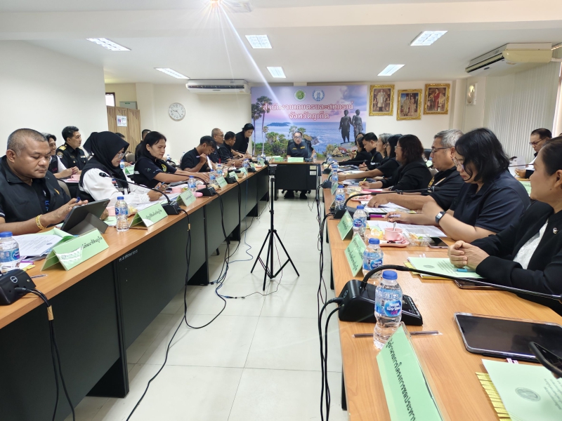นายสุรชัยยุทธชนะผู้ตรวจราชการกระทรวงเกษตรและสหกรณ์