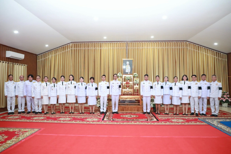 กษ.อำนาจเจริญร่วมพิธีบำเพ็ญกุศลและทำบุญตักบาตร