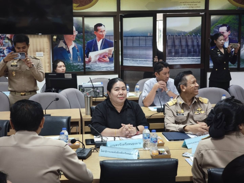 ร่วมประชุมคณะกรรมการจัดทำและติดตามประเมินผลแผนปฏิบัติการเพื่อการจัดการสิ่งแวดล้อมในระดับจังหวัดหนองคาย