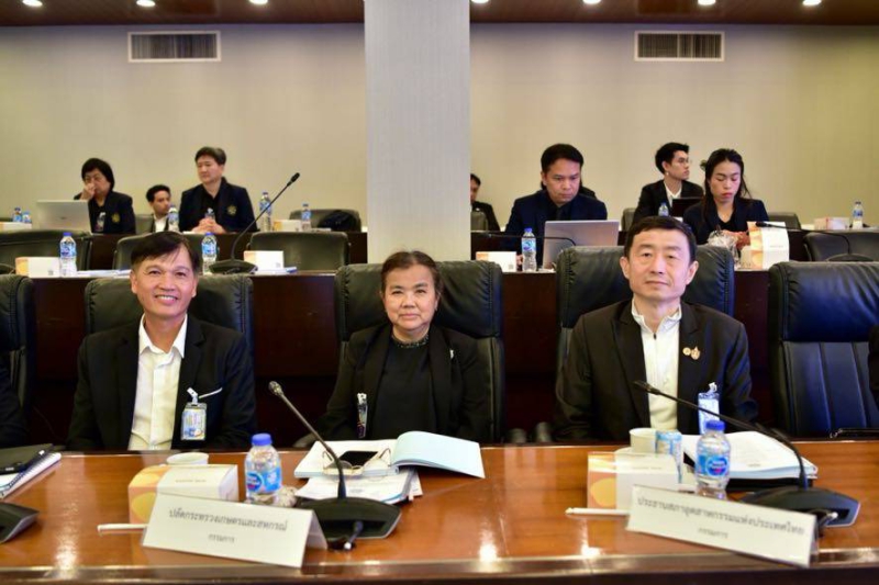 นายวิณะโรจน์ทรัพย์ส่งสุขปลัดกระทรวงเกษตรและสหกรณ์