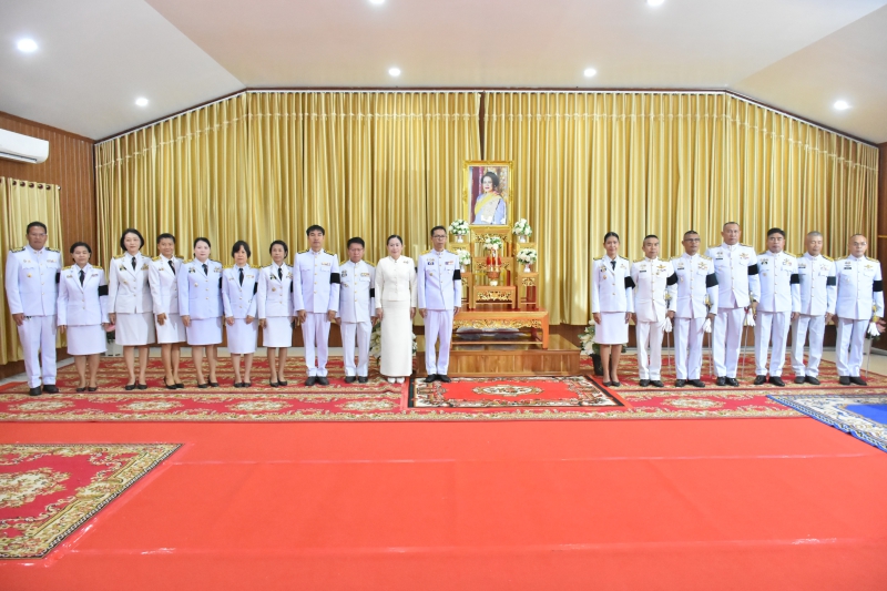 กษ.อำนาจเจริญร่วมพิธีสวดพระพุทธมนต์และทำบุญตักบาตรถวายพระราชกุศล