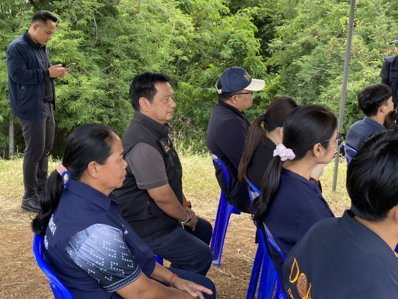 ประชุมรับการตรวจติดตามการขับเคลื่อนโครงการอันเนื่องมาจากพระราชดำริเชิงพื้นที่