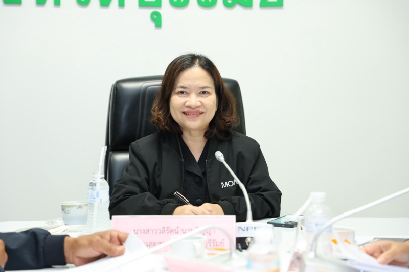 กษ.บุรีรัมย์เป็นประธานการประชุมแนวทางการบริหารจัดการพื้นที่การเกษตรเพื่อป้องกันการเผาในพื้นที่เกษตรกรรม