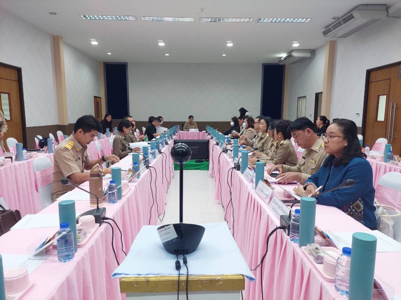 ประชุมคณะอนุกรรมการดำเนินงานโครงการศึกษาวิธีการฟื้นฟูที่ดินเสื่อมโทรมเขาชะงุ้มอันเนื่องมาจากพระราชดำริ