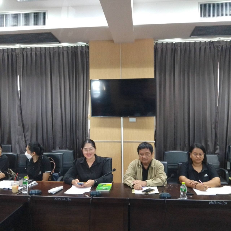 ประชุมหารือการบริหารงานวิสาหกิจชุมชนแก้วกล้า