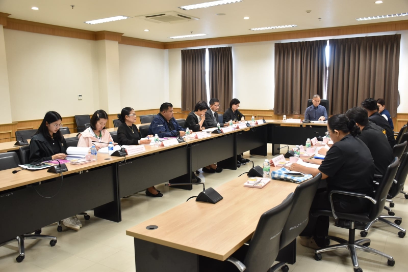 ประชุมคณะอนุกรรมการบริหารกองทุนหมุนเวียนเพื่อการกู้ยืมแก่เกษตรกรและผู้ยากจน