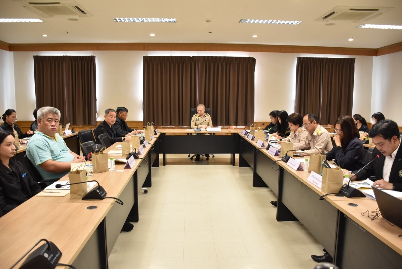 ประชุมคณะกรรมการร่วมภาครัฐและเอกชนเพื่อแก้ไขปัญหาทางเศรษฐกิจ