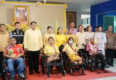 พิธีมอบกายอุปกรณ์