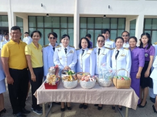 กษ.อำนาจเจริญร่วมพิธีเจริญพระพุทธมนต์และทำบุญตักบาตรถวายพระราชกุศล