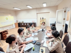 นางสาวธารารัตน์โพธิ์ศรีผู้อำนวยการกองคลัง