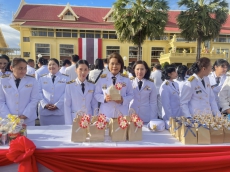พิธีเจริญพระพุทธมนต์และทำบุญตักบาตรถวายพระราชกุศล
