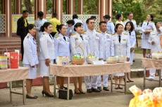 กษ.อำนาจเจริญร่วมพิธีสวดพระพุทธมนต์และพิธีทำบุญตักบาตรถวายพระราชกุศล