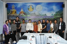 สนง.กษ.อำนาจเจริญร่วมลงพื้นที่เพื่อชี้แจงการดำเนินการตามมติคณะกรรมการสงเคราะห์เกษตรกร