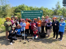 สนง.กษ.อำนาจเจริญลงพื้นที่เพื่อติดตามเกษตรกรและร่วมเก็บเกี่ยวผลผลิตสมุนไพร