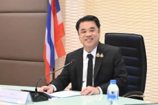 สุริยะถกผู้ผลิตปุ๋ยยันมีสต็อกสำรอง