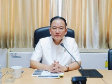 ดร.พรเทพศรีธนาธรผู้ตรวจราชการกระทรวงเกษตรและสหกรณ์