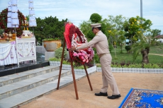 ร่วมพิธีบวงสรวงพระอนุสาวรีย์