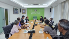 กษ.ลงพื้นที่ติดตามตรวจเยี่ยมลูกหนี้กองทุนหมุนเวียนเพื่อการกู้ยืมแก่เกษตรกรและผู้ยากจน