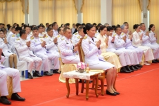 พิธีเจริญพระพุทธมนต์และทำบุญตักบาตร