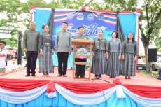 พิธีเปิดงานไทยช่วยไทยพลัสตลาดนัดคนไทยยิ้มได้