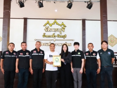 ลงพื้นที่มอบป้ายโครงการร้านอาหารวัตถุดิบปลอดภัยเลือกใช้สินค้า